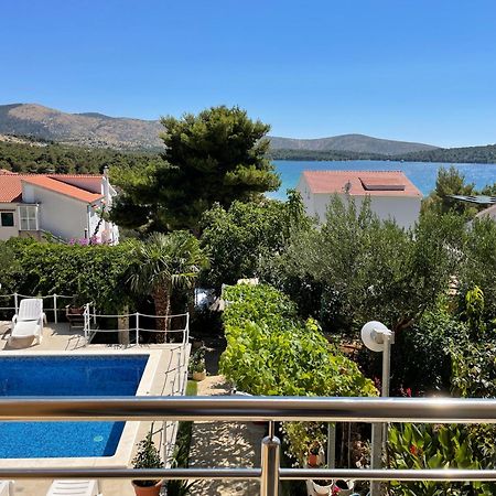 Apartments Villa Ra Zaboric Luaran gambar