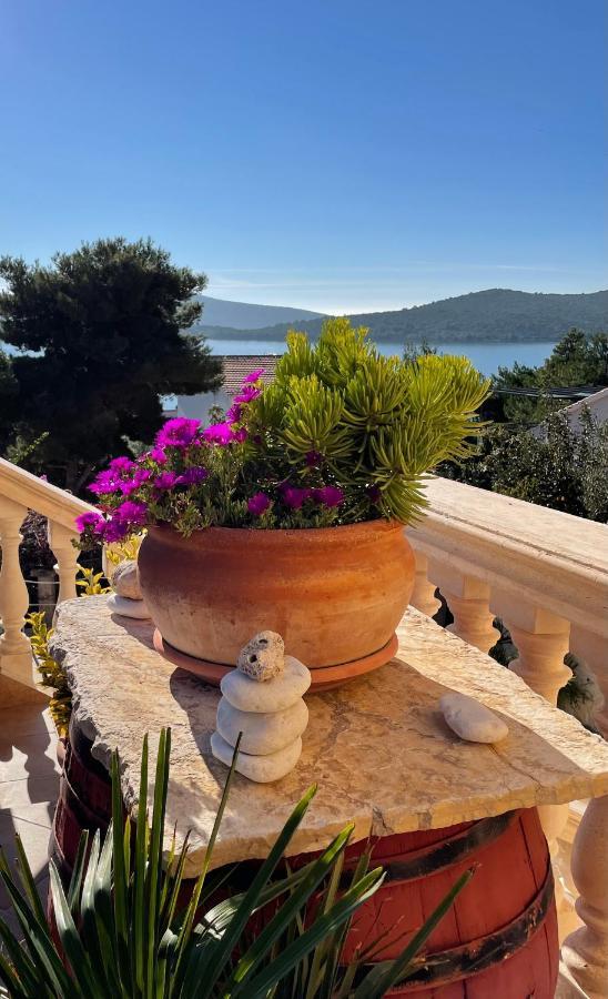 Apartments Villa Ra Zaboric Luaran gambar