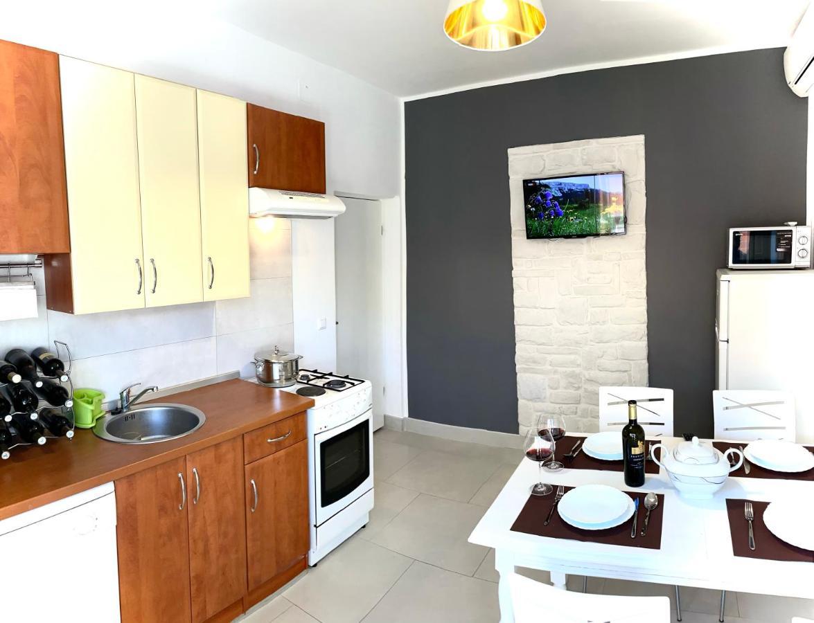 Apartments Villa Ra Zaboric Luaran gambar