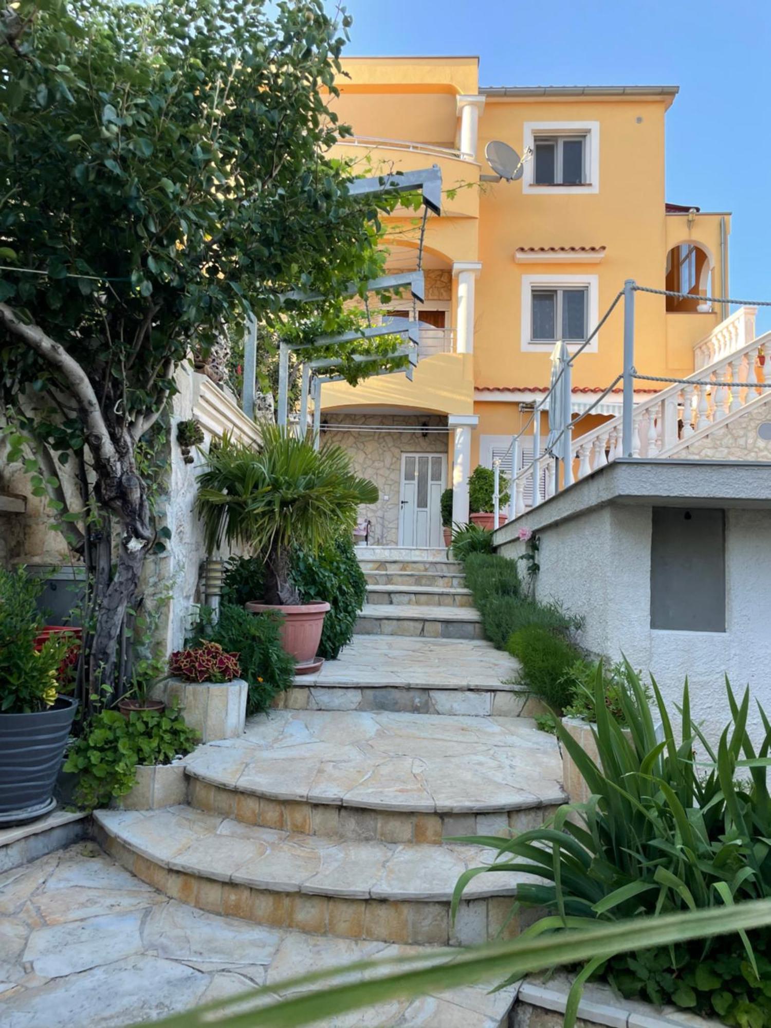 Apartments Villa Ra Zaboric Luaran gambar