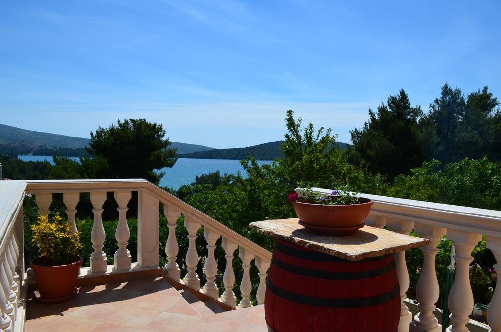 Apartments Villa Ra Zaboric Luaran gambar