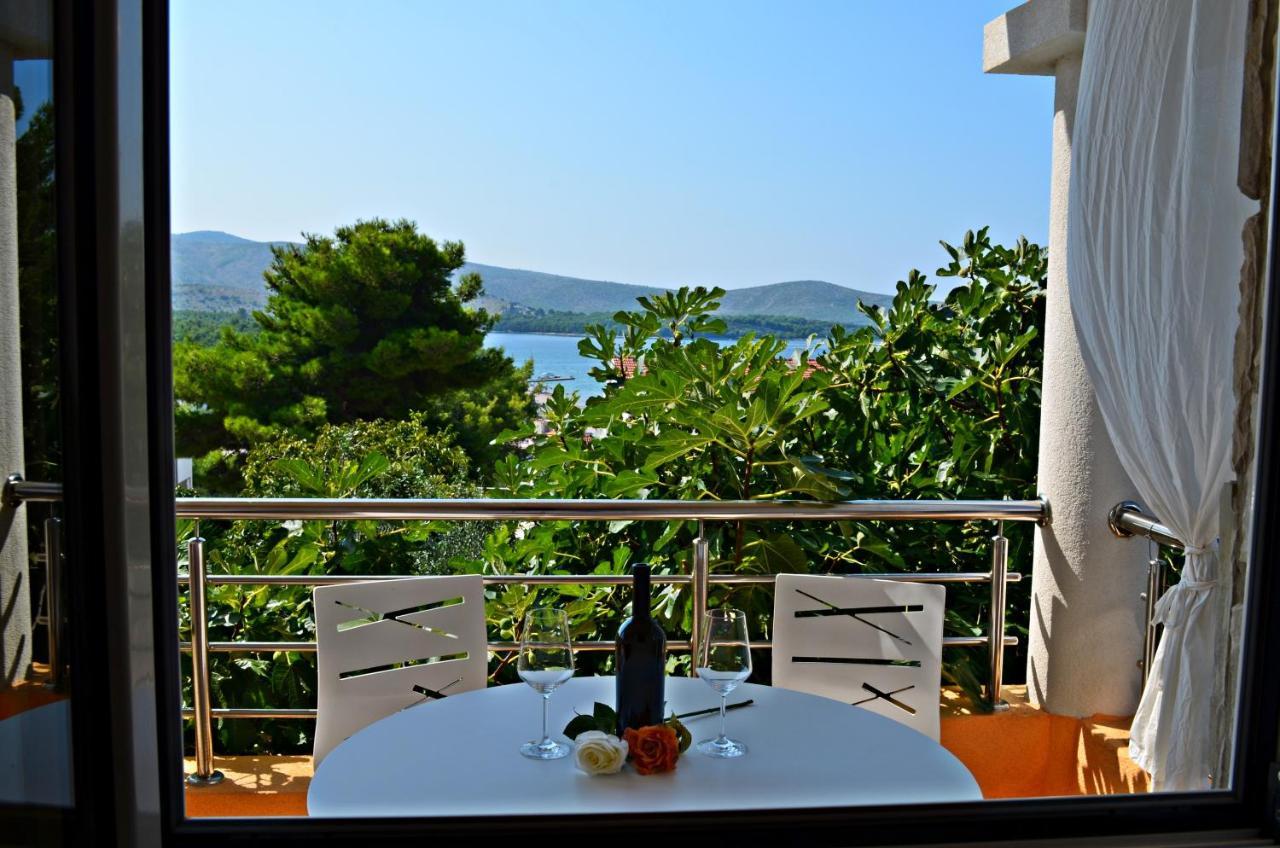Apartments Villa Ra Zaboric Luaran gambar