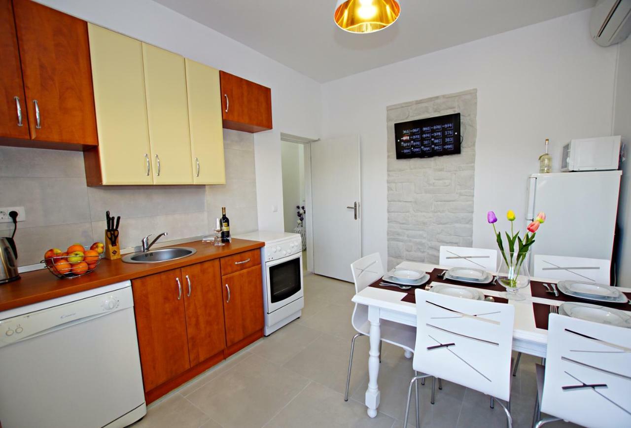 Apartments Villa Ra Zaboric Luaran gambar